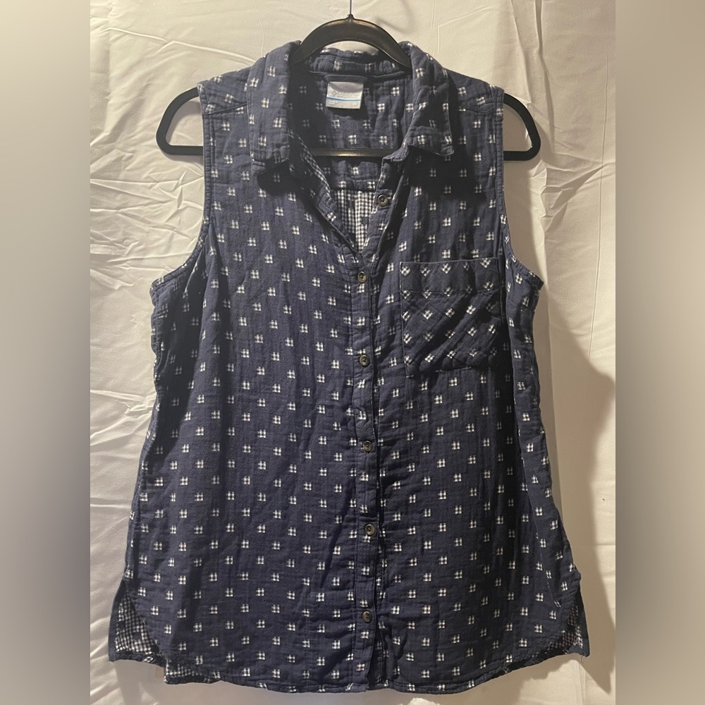 Columbia Navy Patterned Sleeveless Button-Down Shirt